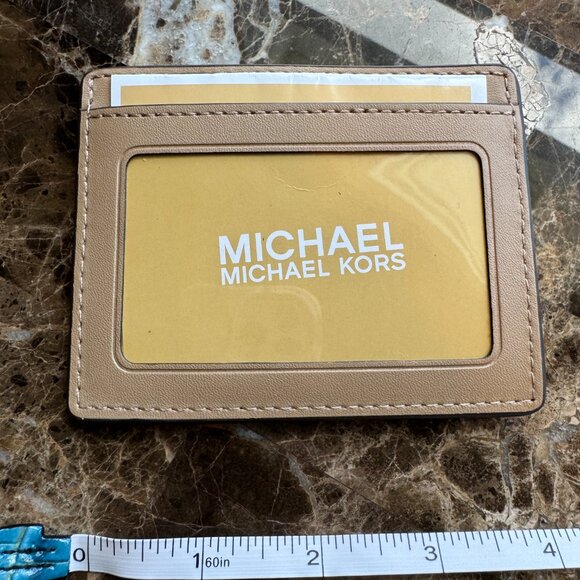 Michael Kors Animal Fur Print Card Wallet - Picture 2 of 3